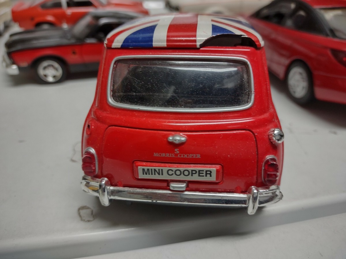 自動車 MOTOR MAX MORRIS MINI COOPER 73113RD MOTORMAX 1/18 - 73113 CLASSIC OLD MINI COOPER - RED / WHITE