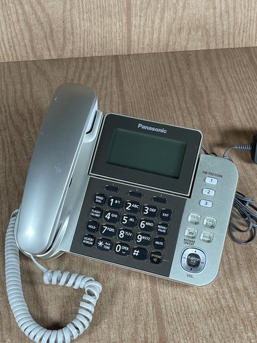 Panasonic KX-TGF350N - corded/cordless - answering system with call (KX-TGF350N) - Picture 3 of 10