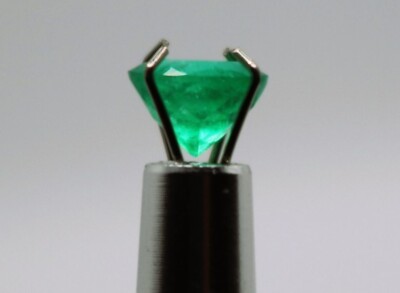 RARE HIGH GRADE COLOMBIAN GIA CERTIFIED NATURAL EMERALD MUZO MINE ROUND 1.15 CT