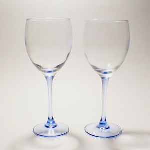 Featured image of post Blue Stem Wine Glasses / A good wine glass will make even the cheapest bottle of wine taste much better, so you should take your time when choosing wine glasses.
