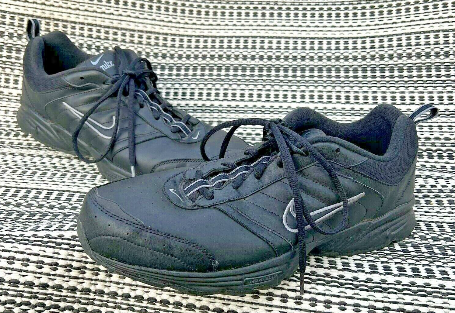 Nike Air Non Slip Men Rolling Rail Walking Sneakers Shoes Black 324946-001  Sz 13 | eBay