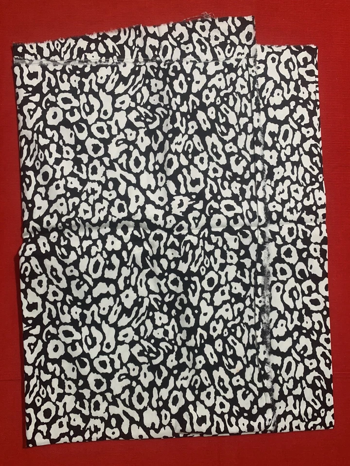 "Tela de algodón elástica suave con estampado de animales blanco y negro vintage 56x41""" Foto 3 de 4