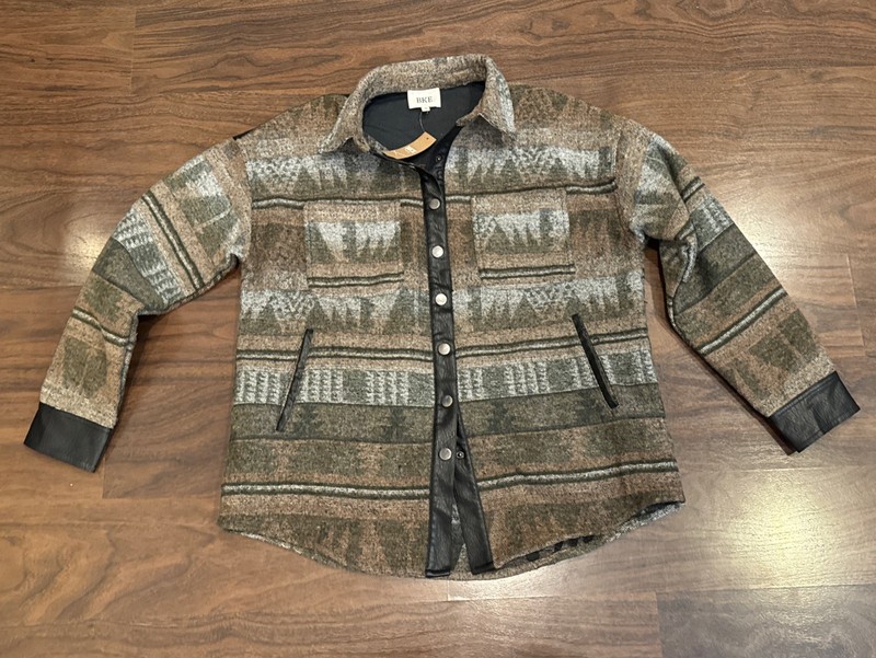 Buckle BKE Aztec Pattern Faux Leather Trimmed Snap Front Shirt Jacket Shacket L