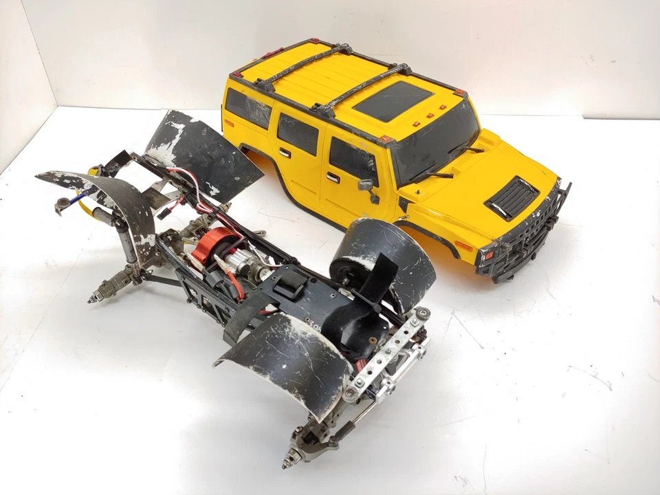 Unbekanntes Modell Vollmetall 1/10 4x4 Rock Crawler Roller Slider Chassis mit Hummer - Bild 2 von 4