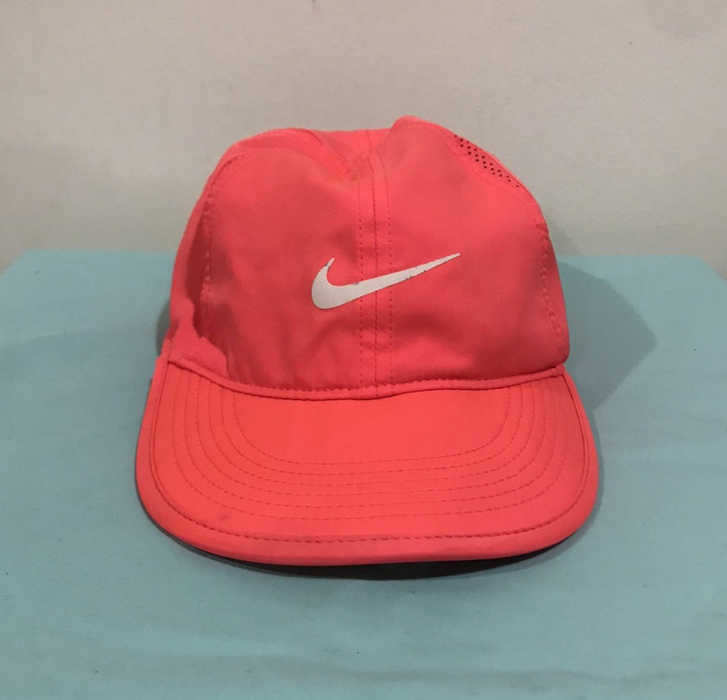 Nike Featherlight Crimson Pink Unisex Adjustable Running Dri Fit Hat
