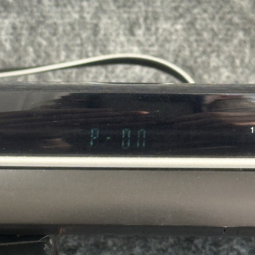 TOSHIBA DVD Video Recorder DR420KU 1080p HDMI Player 2 Remote Controls Tested - Picture 3 of 19