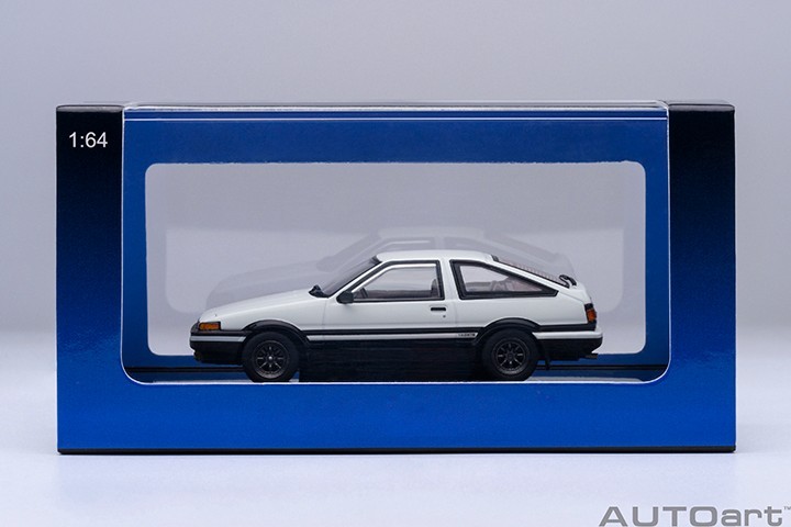 1/64 Toyota Sprinter Trueno (AE86) RHD White 
