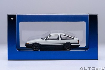 (AUTOart) 1/64 トヨタ (AE86) 『頭文字 D』 1/64 Toyota Sprinter Trueno (AE86) RHD White 