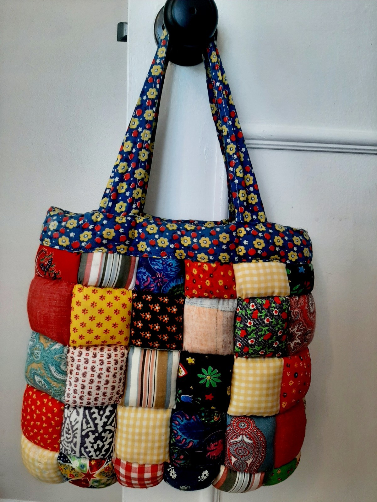 Vintage Handmade Patchwork Quilt Bag - image 9