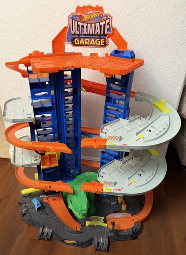 Ultimate Hot Wheels Garage w/ T-Rex Dinosaur Stores 100+ Cars / 3-ft Tall
