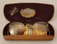 1943 AO Eyeglasses  Case - Ful-Vue 12K Gold Filled Frames with Soft-Lite Lenses