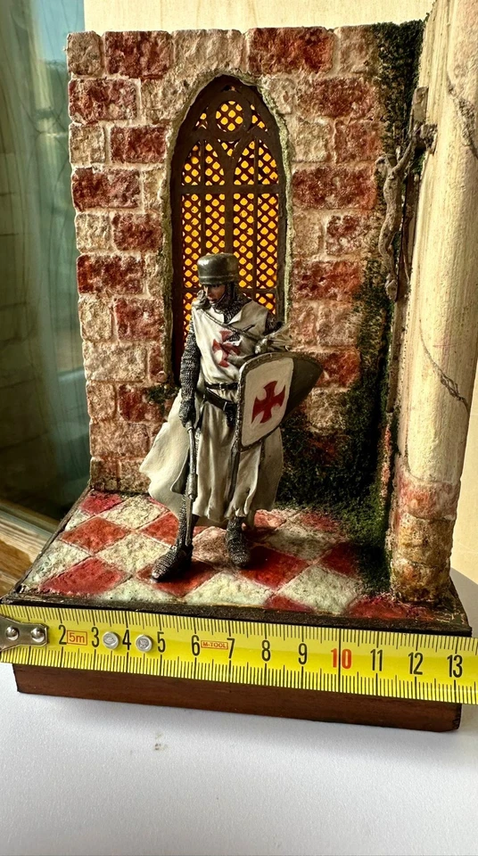TEMPLARE cavaliere crociato figurini resina 1/18 diorama modellino - Immagine 3 di 4