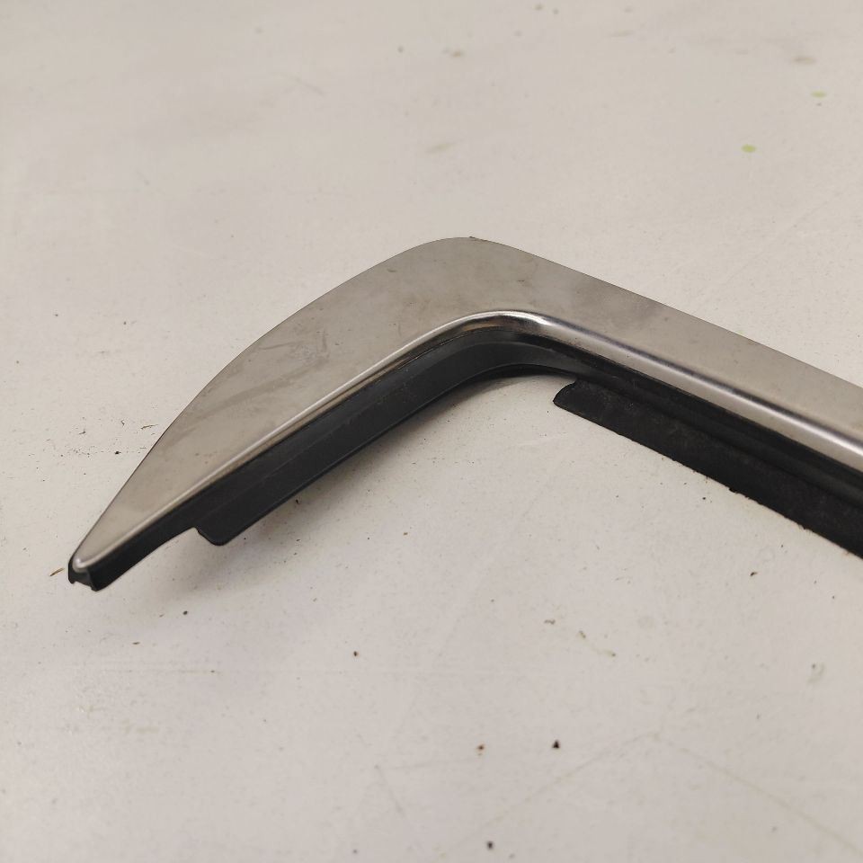 Mazda 3 Door Glass Window Weather Strip Trim Rear Left Driver Back