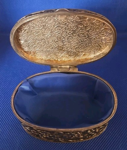 Jewlery Caskets Victoria 3 Silver Toned Velvet Lined Boxes - Picture 3 of 17