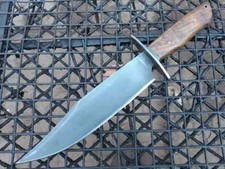 CUSTOM HANDMADE CARBON STEEL HUNTING BOWIE LARP KNIFE WITH WOODEN HANDLE SHEATH