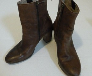 alberto fermani ankle boots