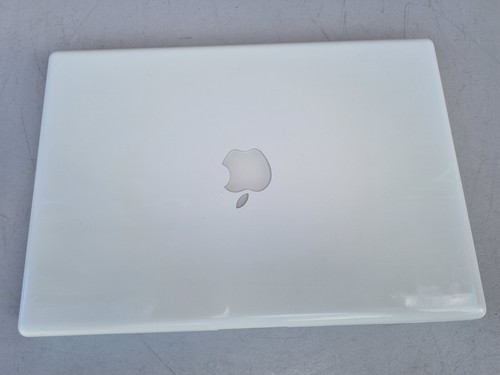 Apple MacBook A1181 EMC 2092 "Core Duo" 1.83, 13-Inch features a 1.83 GHz - Picture 20 of 24