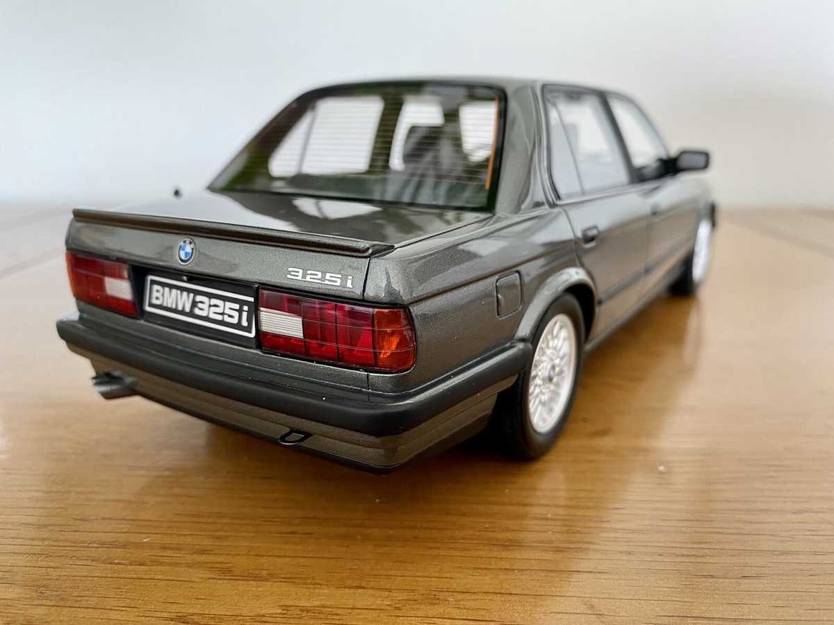 OTTOMOBILE 1:18 - BMW E30 325i Touring - Phase 2 M-pack - OttO @ 324Td OTTOMOBILE 1:18 - BMW E30 325i Touring - Phase 2 M-pack - OttO @ 324Td