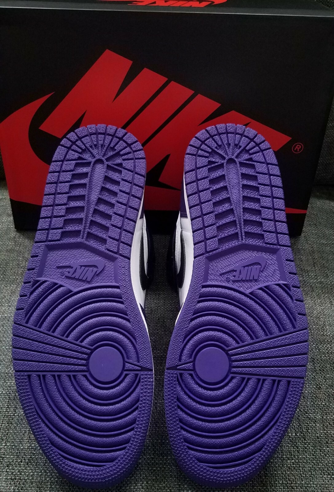 Nike Air Jordan 1 Retro High OG Court Purple White Year 2020 US10 Brand New image 4