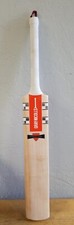 GRAY-NICOLLS Prestige Cricket Bat