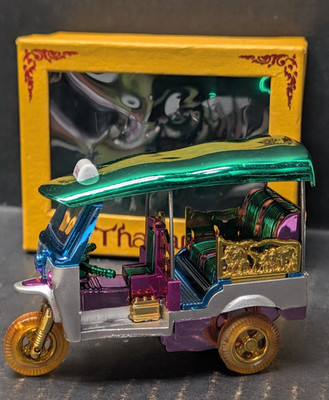 Tuk Tuk Thai Taxi Car Model Pull Back 3 Wheel Rickshaw Vehicle Thailand Souvenir