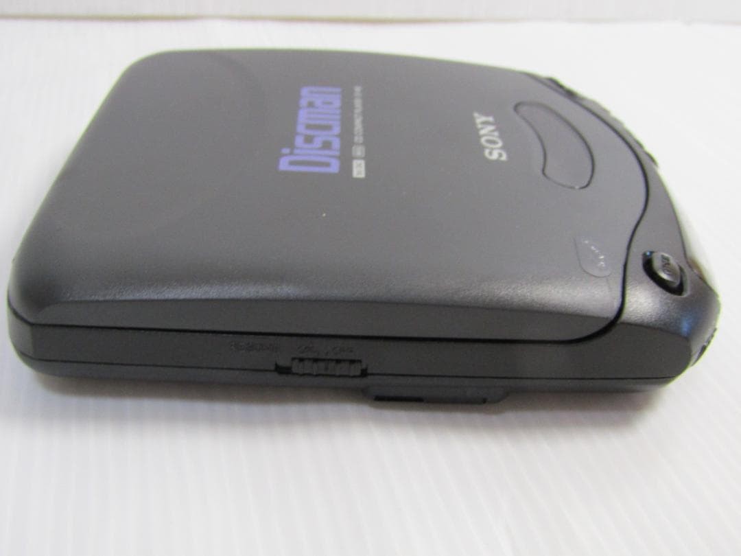 1941【動作品 】Discman D-145 CDプレーヤー SONY SONY ソニー D-145 Discman ディスクマン ポータブルCDプレーヤーを
