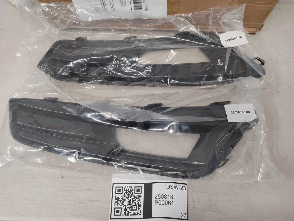 2Pcs Fog Light Cover Trim Molding Bezel For 2015-2018 Ford Focus ST Hatchback Foto 3 de 4