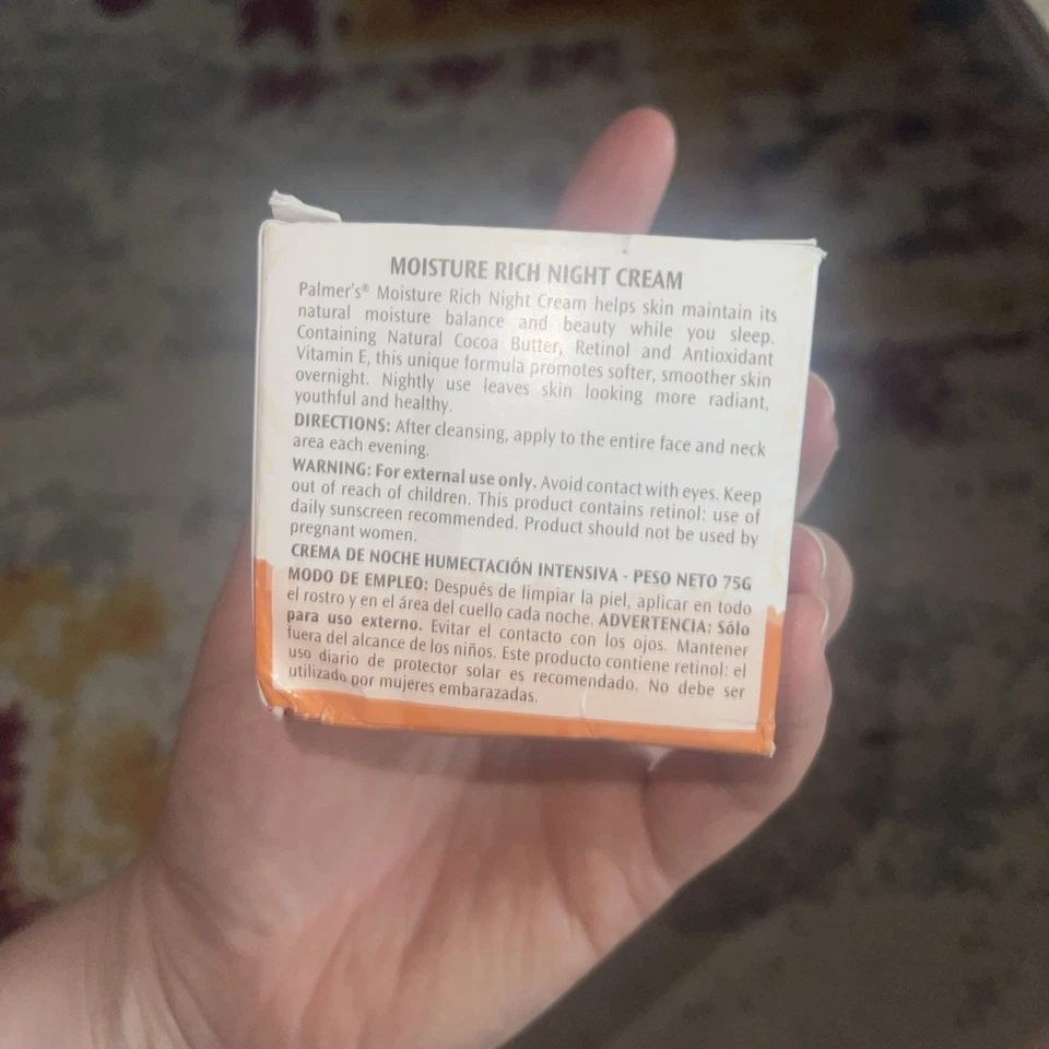 Creme noturno Palmers Moisture Rich para renovação noturna 2,7 oz cada - Imagem 2 de 4