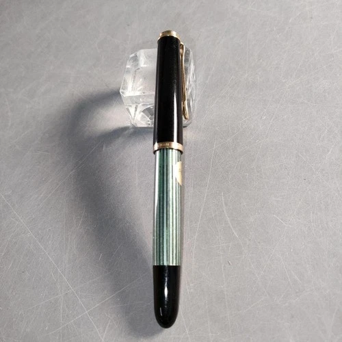 A1326-5/Pelican/Souberane М4 million/fountain pen/