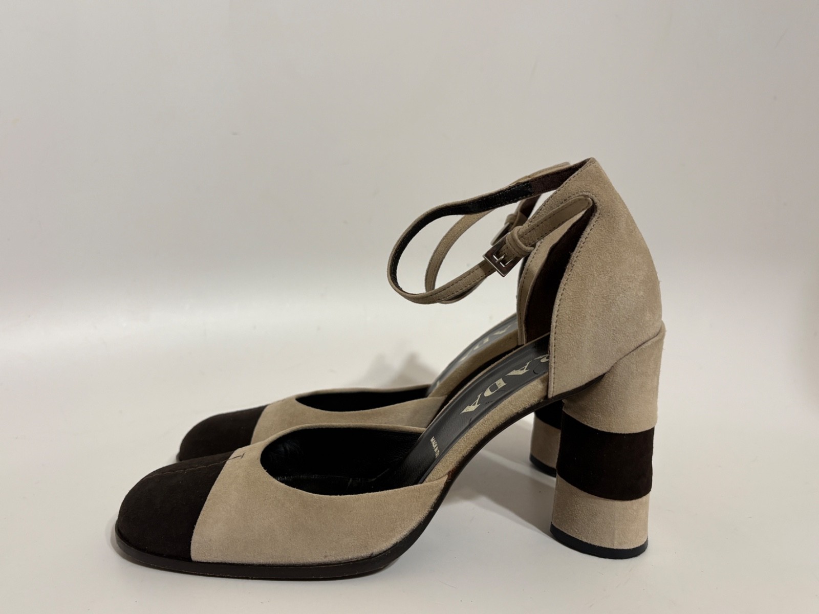 Vtg Prada Beige Leather Heels 36 - image 1
