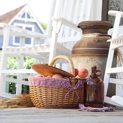 PICNIC TIME - Country Vintage Picnic Basket with Lid - Wicker