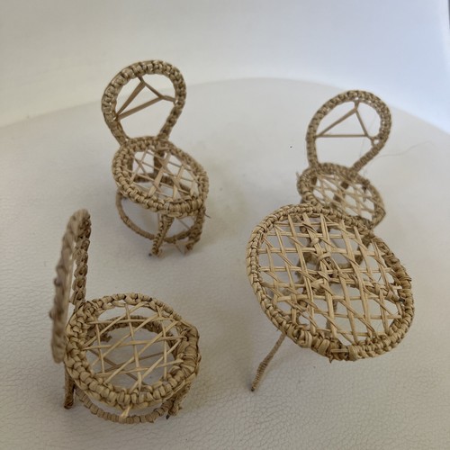 Vintage Miniature Doll House Furniture: 1970s Wicker 4 Piece Garden Patio Set - Picture 3 of 3