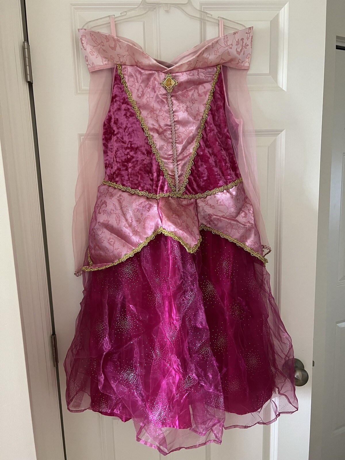 Picture 1 of 6