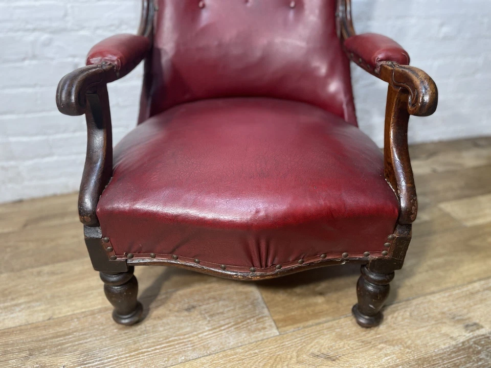 Antique Leather Armchair . Free Delivery Available - Image 3 of 4
