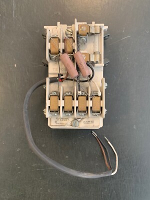 WTBFLR 2A95038G07 Westinghouse Side Mount Terminal Block with Loading Resistors
