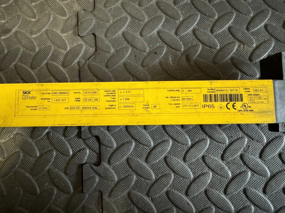 Sick Safety Light Curtain (Reciever) C40E-1203AN310 (PN: 1027477) Type 4 - Image 2 of 4