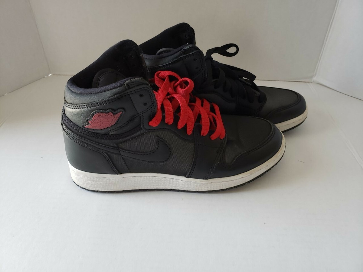 5.5 youth in women's nike