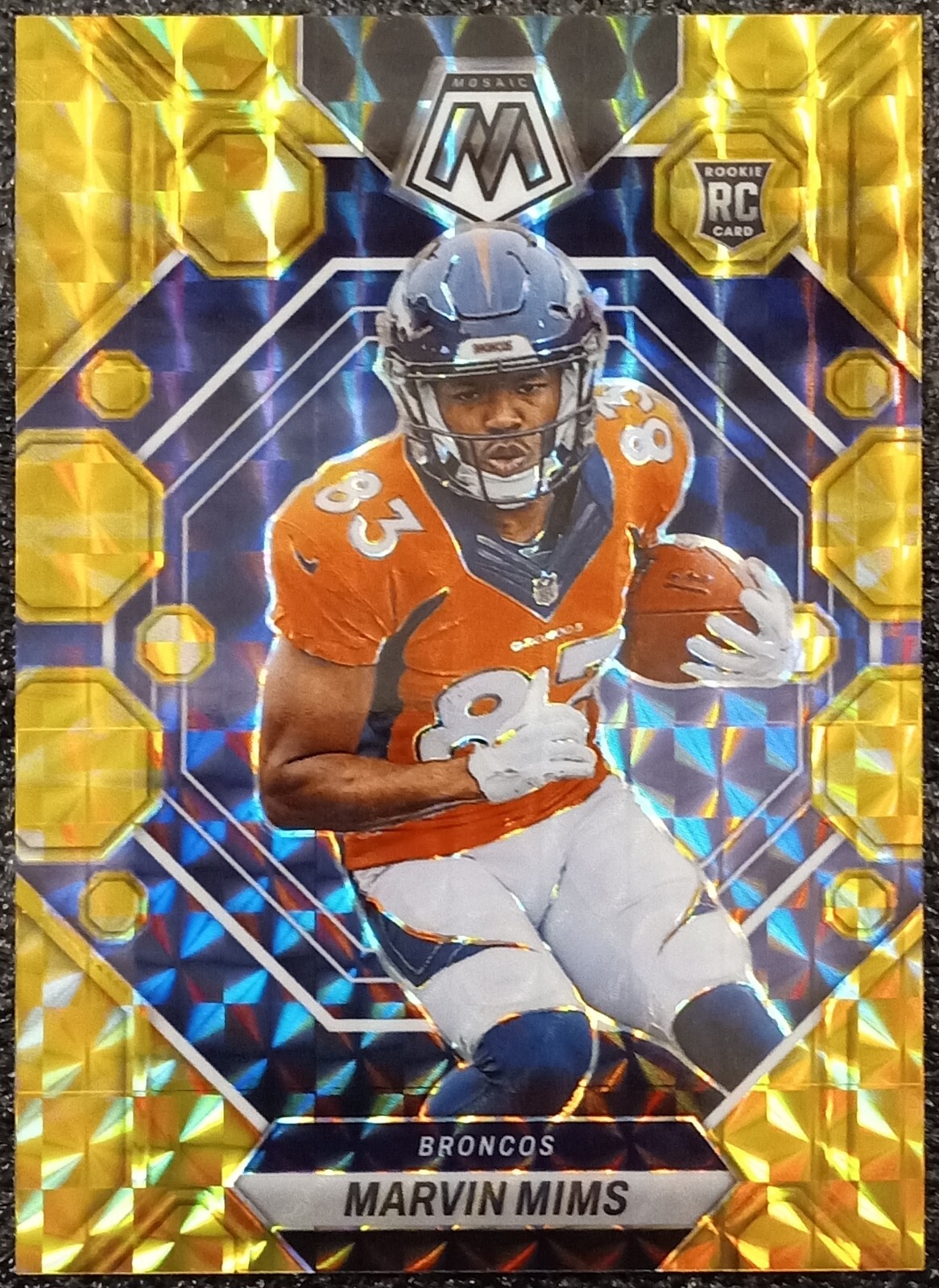 2023 Panini Mosaic Marvin Mims RC Broncos Yellow Reactive Prizm #346 SP NM-MT