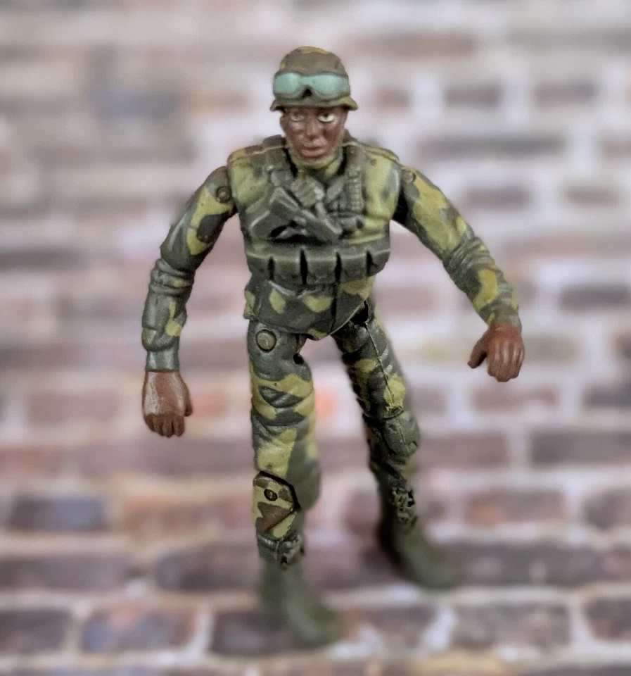 2009 Hasbro SG'T. EPPS ~ TRANSFORMERS: REVENGE FALLEN HUMAN ALLIANCE ~ SIDESWIPE - Image 4 of 4