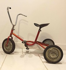 Tricycle pour enfant vintage des années 1960 métal orange irisé