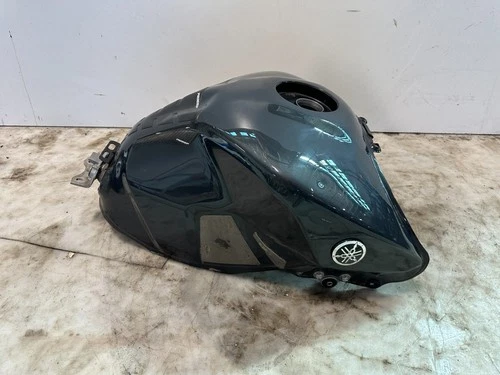 2014 FZ09 14-20 Yamaha TRACER 900 GT MT09 GAS FUEL TANK GRAY OEM