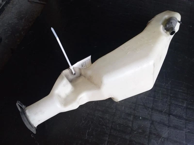 Wash Reservoir 03-18 Chevrolet Express 3500 Van 88958134 - Image 3 of 4