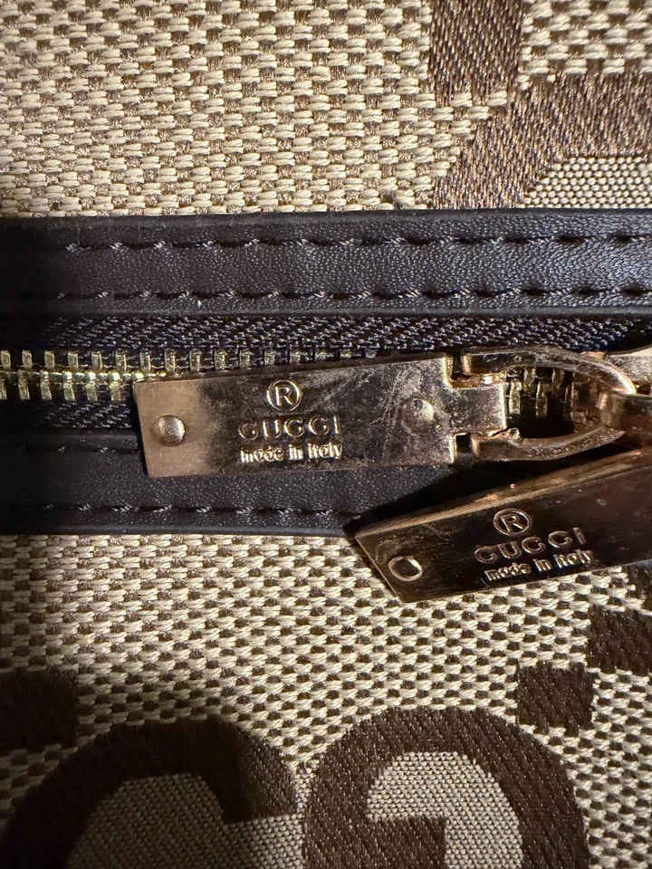 Gucci Duffle Bag - Image 2 of 4