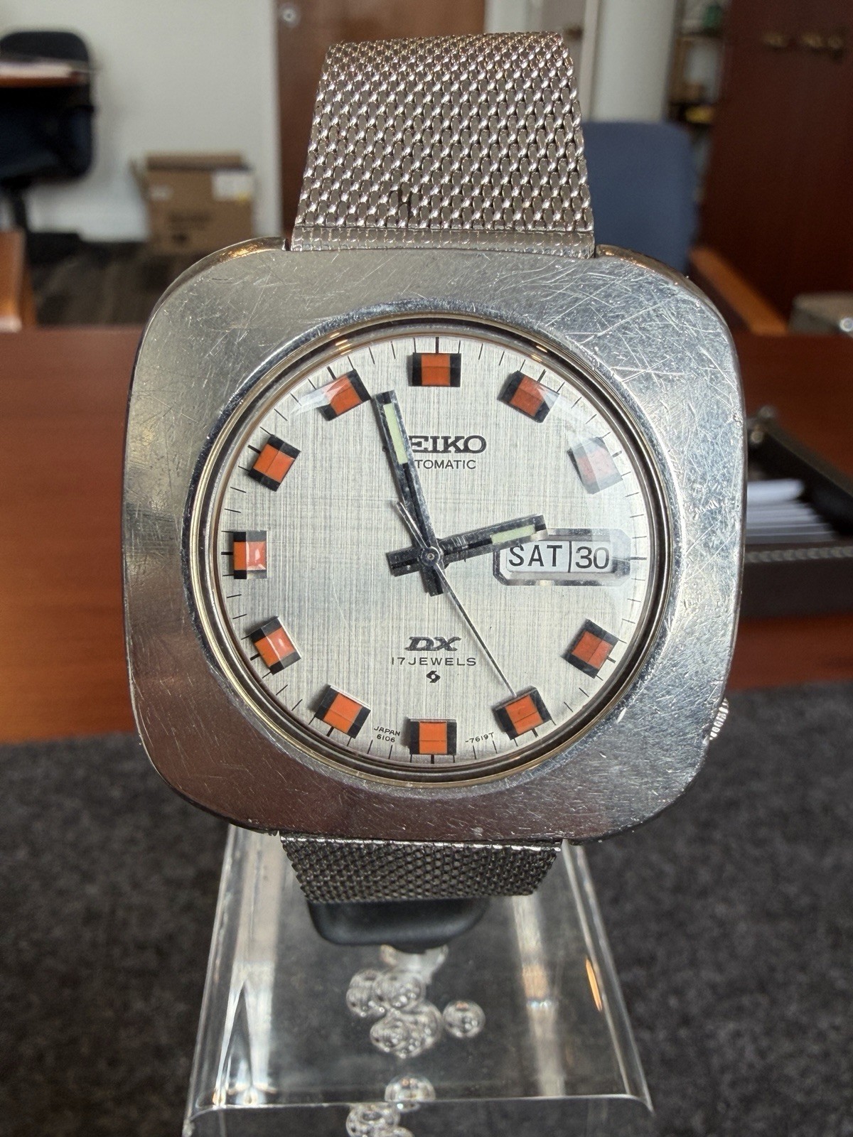 6106 Vintage Square DX Seiko RUNNING! AMAZING Mens Automatic Wristwatch 7509 - vintagewatches.pk