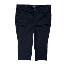 NYDJ Joni Capri w/ Cool Embrace  Lift  Tuck Technology Size 8 Black Button N2