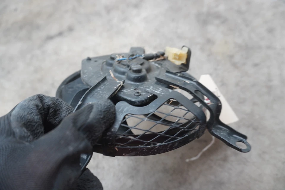 2006 SUZUKI GSXR 1000 RADIATOR FAN E-409 Foto 3 de 4