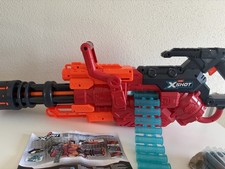ZURU X-Shot Crusher Excel Dartblaster Rot/Ora...