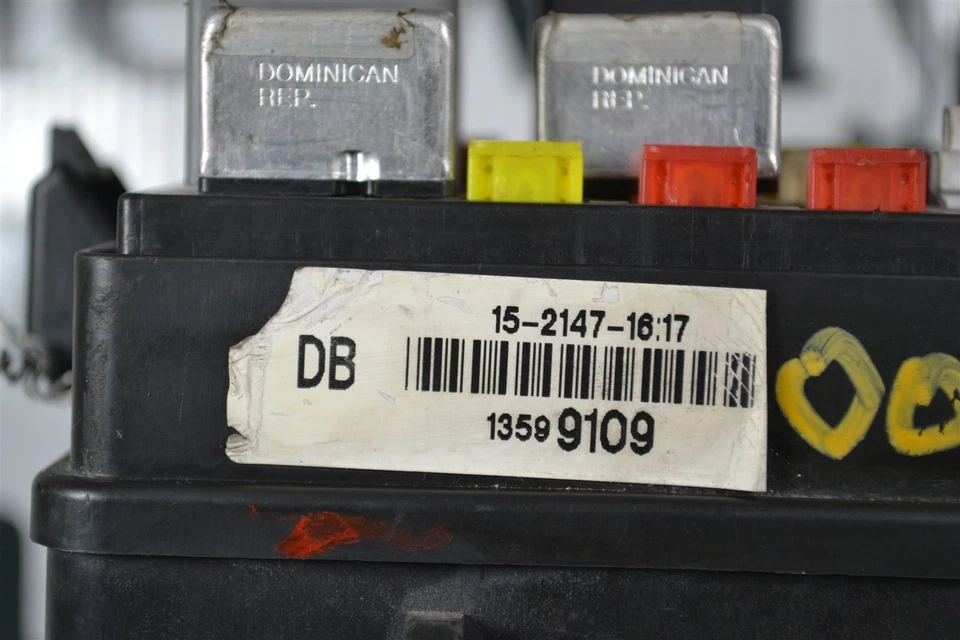 13599109 BUICK LUCERNE/ DTS 2006-2007 FUSEBOX FuseBox RELAY Block OEM 2C8 615 B5 - Image 2 of 4