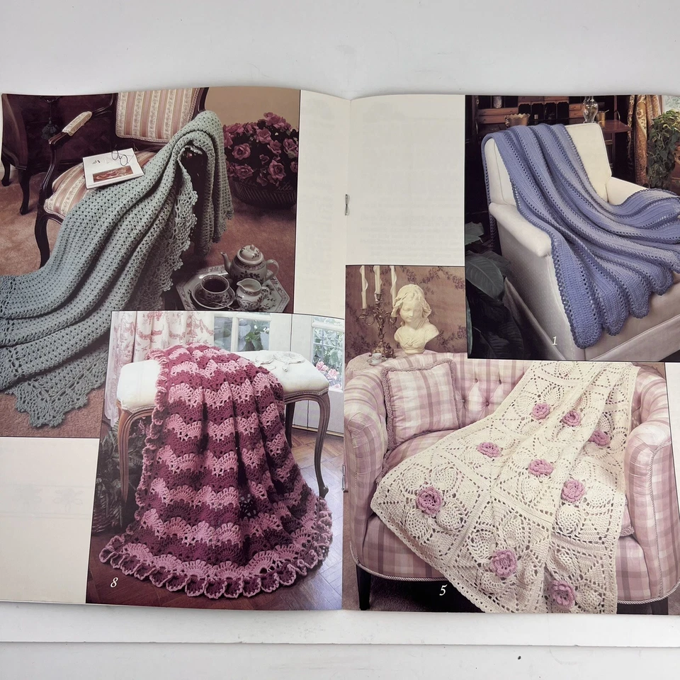 Lot 4 Vtg Leisure Arts Afghan Pillow Scraps Christmas Knit Crochet Leaflets - Image 4 of 4