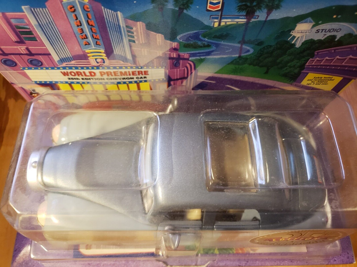 Leo Limo Chevron Cars 25th Edition World Premiere Package - SEALED